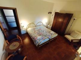 Rasna Heart Guest House，索拉諾的飯店