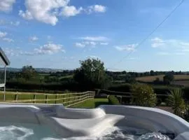 Tranquil 4-bed Spectacular Views