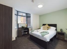 Six Bedroom Home - Train Station & Town Centre Location!, hotel v destinaci Darlington