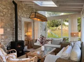 Wishome-Preciosa cuadra rehabilitada con chimenea y piscina climatizada