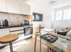 PREMIUM T2 neuf 4ème étage ultra Centre Lorient par Groom