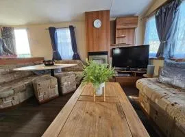 Lovely 3 bed with balcony and ramp