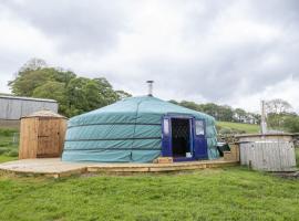 Kestrel Yurt, hotel v destinaci Bainbridge