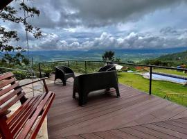Cabaña Vistas Paraíso, hotel v destinaci Turrialba