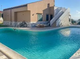 Cozy Home In Marina Di Ragusa
