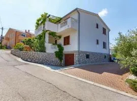 1 Bedroom Cozy Apartment In Vrbnik