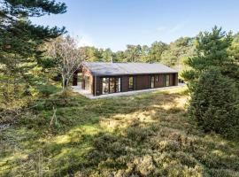 Nice Home In Rørvig With Sauna, hotel v destinaci Rørvig