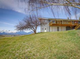 Corvallis Coyote Creek House with Mountain Views!, hotel in Corvallis