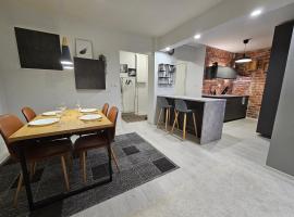 Tampere Central Cozy Stay - FREE parking, Two-room apartment and fully equipped, Hotel in Tampere