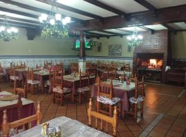 Hostal Restaurante Casa Miguel, hotel a Villanueva de la Fuente