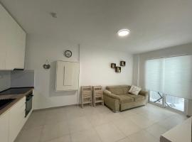 Sunshine Apt Qerret-Golem Beach-Self-Check-in, rezort v destinaci Golem