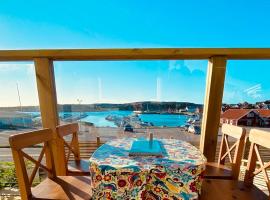 Amazing Home In Väjern With 4 Bedrooms And Wifi, hotel v destinaci Väjern