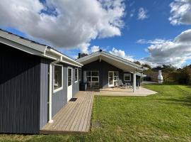 Beautiful Home In Slagelse With 3 Bedrooms, Internet And Sauna, hotel v destinaci Slagelse