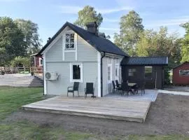 Stunning Home In Klintehamn With 2 Bedrooms And Wifi