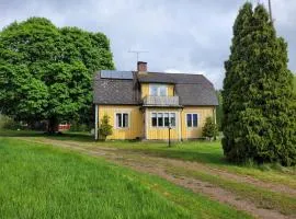 Beautiful Home In Hamneda With 4 Bedrooms And Wifi