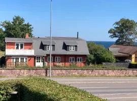 Beautifully Located Holiday Home With A Sea View,