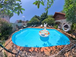 Namphung Phuket Boutique Resort, hotel v destinaci Rawai pláž