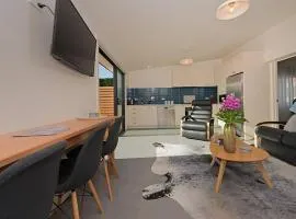 The Little Lollyshop Apartment in Battery Point