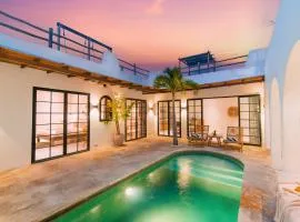 Villa Aurelia - 2 Bedrooms Rooftop Villa in Canggu