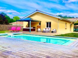 Villa Océane, hotel v destinaci Sainte-Eulalie-en-Born