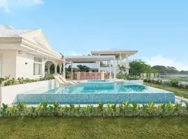 Alesea Tammocalao La Union Beachfront Villa - Jacuzzi, Two Pools