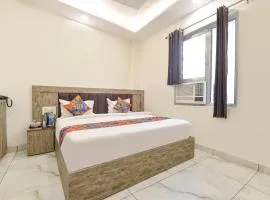 FabHotel Dev Palace