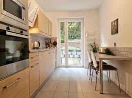 Modern Central Apartments near Hbf & Messe Essen, pet-friendly hotel in Essen