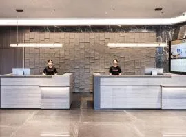 Atour Hotel Chongqing West Railway Station Longhu Yunlingtian Street