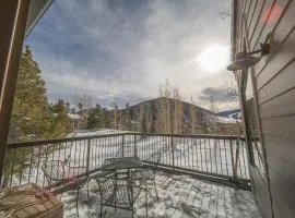 Quicksilver 1618 by SummitCove Lodging