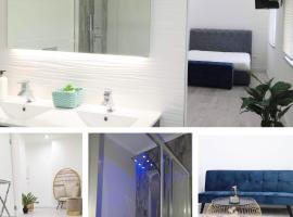 Casa incrivel Refúgio Lieva ,Piscina , Jacuzzi exterior e zona kids, hotel v destinaci Nelas