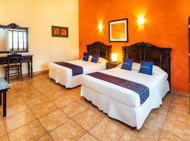 Trīszvaigžņu viesnīca Hotel El Patio pilsētā Tlakotalpana