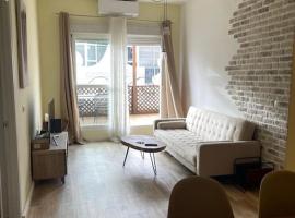 Apartamento céntrico con terraza y parking、ウエルバのホテル