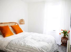 The View Sandgate Beach, ξενοδοχείο σε Sandgate