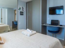 Flat Quarto e Sala, 400 metros da Praia de Boa Viagem, com Piscina, Wi-Fi 220Mbps