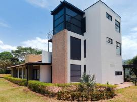 Casa con piscina privada, El Higuerón, Nocaima, hotel v destinaci Nocaima