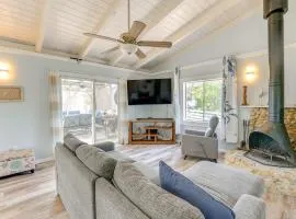 Home Near Beach in Alligator Point Rooftop Deck!