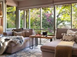 The Acorn -open fire,spa bath,dog friendly
