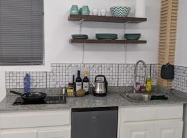 L F Suites, хотел в Kinshasa