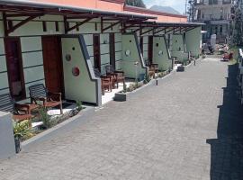 Mentigen Homestay, hotel v destinaci Ngadisari