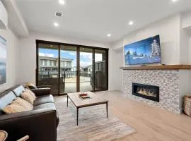 The Beach House at Saratoga Modern Beach Oasis