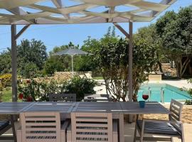 Jasmin & Olives Comfortable Holiday Residence, Hotel in Perama