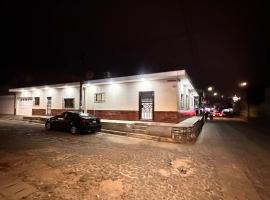 Villa lourdes, ξενοδοχείο σε Concepcion de Ataco