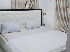 BL- Studio Apartment, bed & breakfast σε Ajegunle