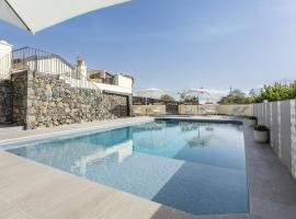 Badimà - Villa con piscina, hotel in Aci SantʼAntonio