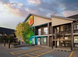 Super 8 by Wyndham Fort McMurray