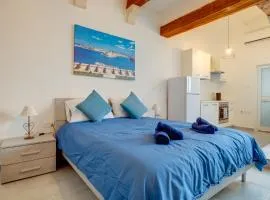Charming Studio close to the Promenade