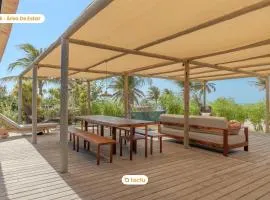 Casa FRENTE MAR com piscina incrível