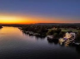 Ellen Lake Luxe with Concierge Services