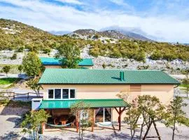 Holiday Home Iva & Lea by Interhome