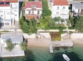 Apartments Ljubo